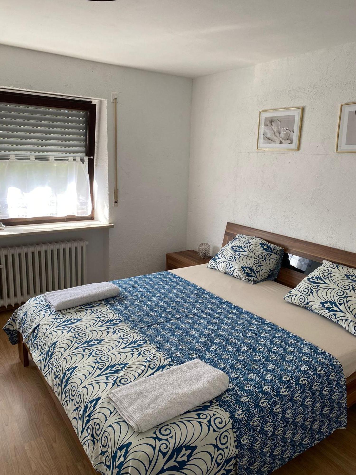Gemuetliche Gaeste Suite Fuer Ruhige Naechte. Zentral Ichenhausen Exterior foto